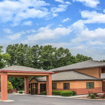 Days Inn By Wyndham Kingdom City Eksteriør bilde